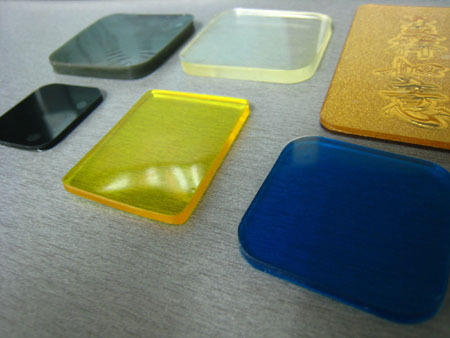 自黏抗震止滑墊